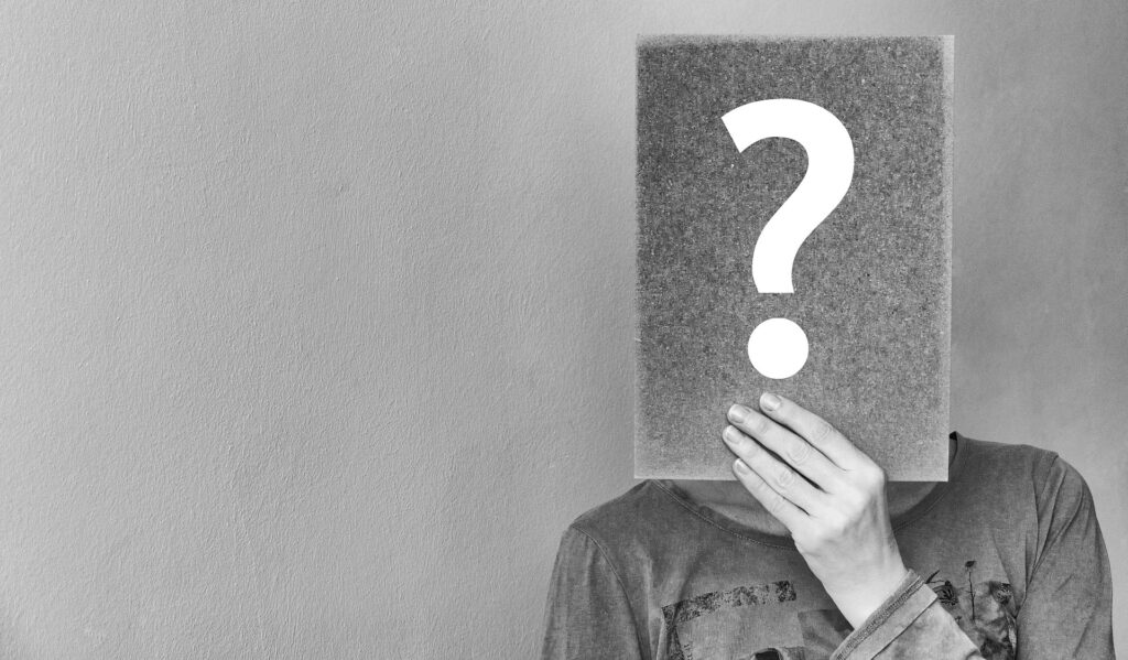 マッチングアプリで付き合うまでに何人と会っている?
