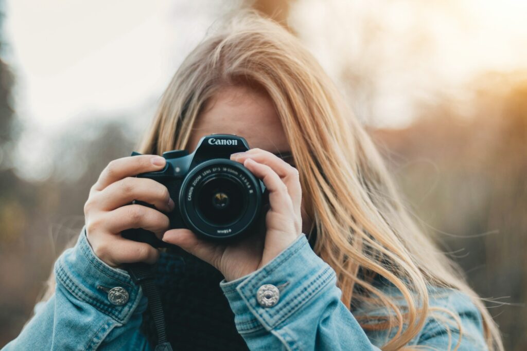Tinderでマッチング率が上がるプロフィール写真
