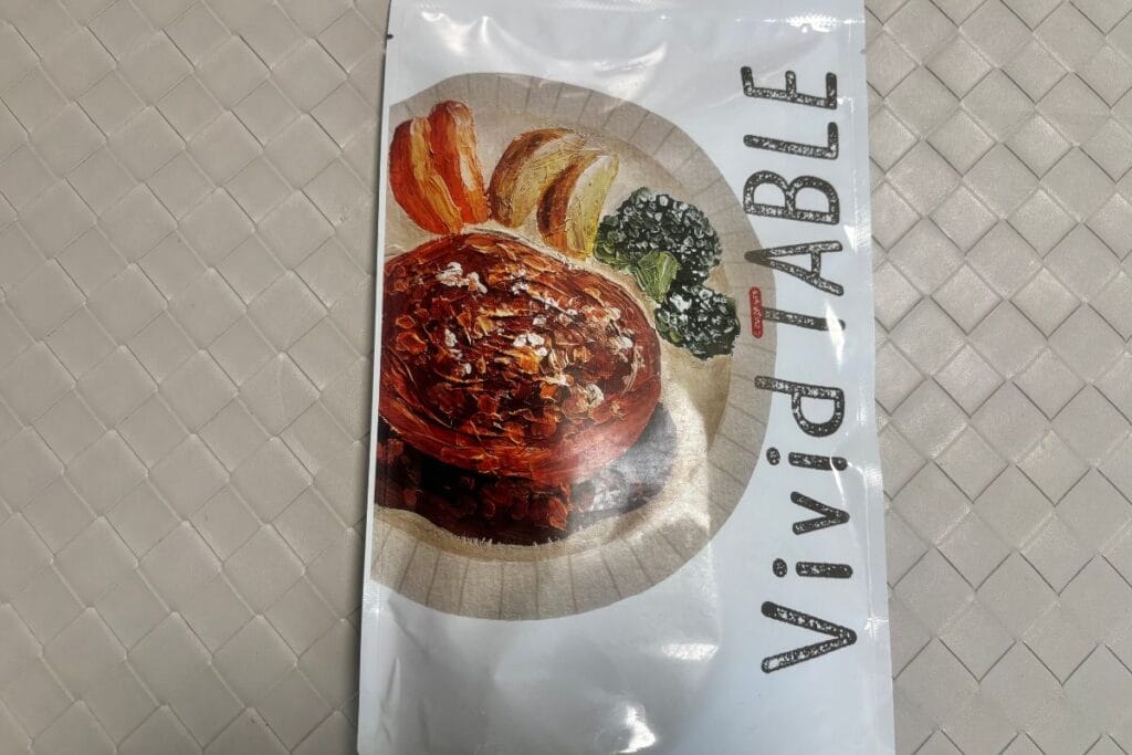 Vivid TABLE-山椒香るオニオンソースハンバーグ パッケージ