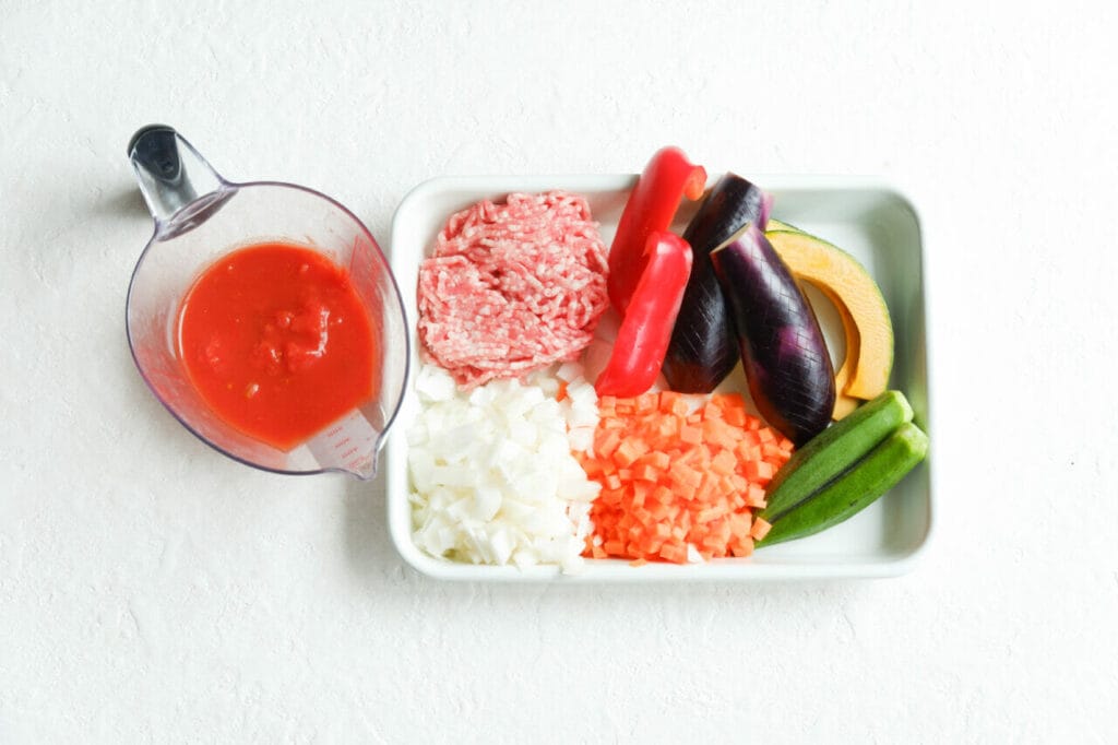 ひき肉とトマトの野菜カレー 材料